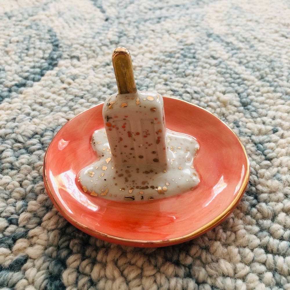 Cute Anthropologie Jewelry holding plate